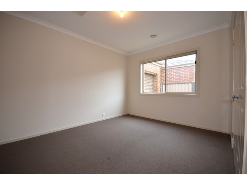 8 The Ridge, Delacombe VIC 3356