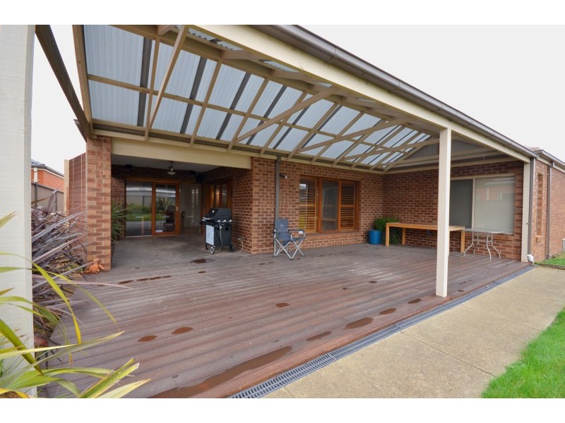 8 The Ridge, Delacombe VIC 3356