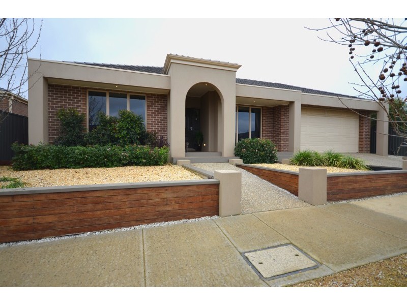 83 Alfredton Drive, Alfredton VIC 3350