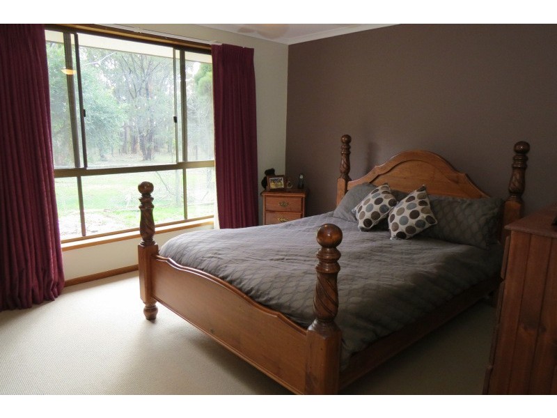 109 Post Office Road, Smythes Creek VIC 3351