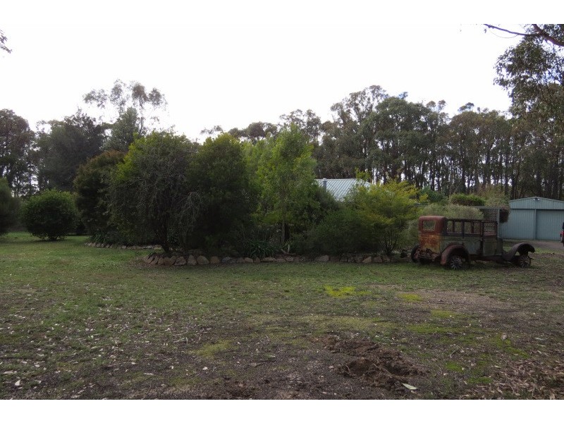 109 Post Office Road, Smythes Creek VIC 3351