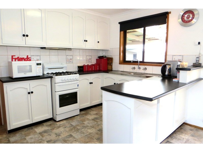 26 Howe Street, Miners Rest VIC 3352