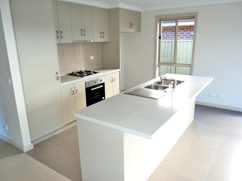 32 Dundas Street, Miners Rest VIC 3352