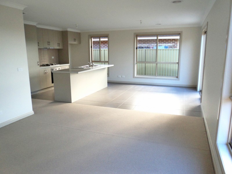 32 Dundas Street, Miners Rest VIC 3352