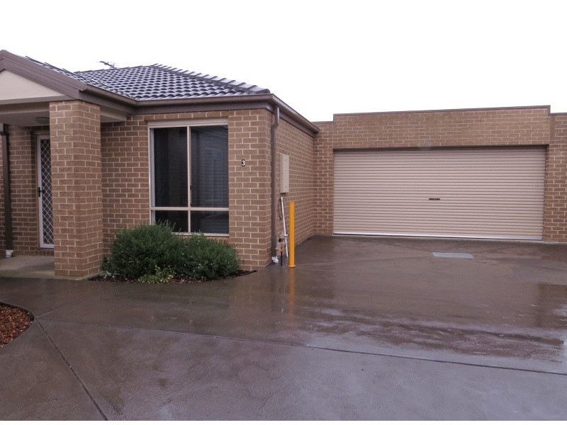 Unit 3, 274a Albert Street, Sebastopol VIC 3356