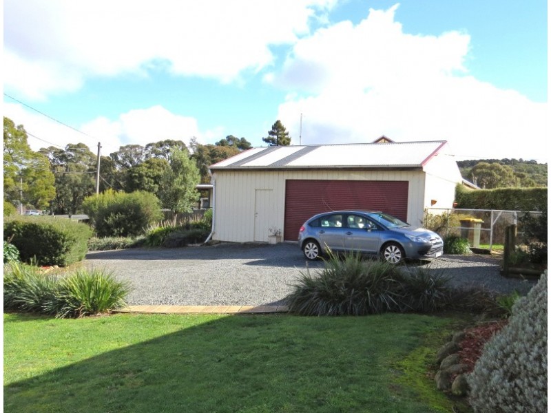 1 Daylesford Road, Brown Hill VIC 3350