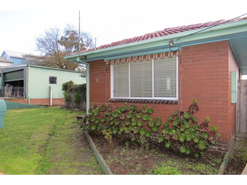 2 Albion Street, Golden Point VIC 3350