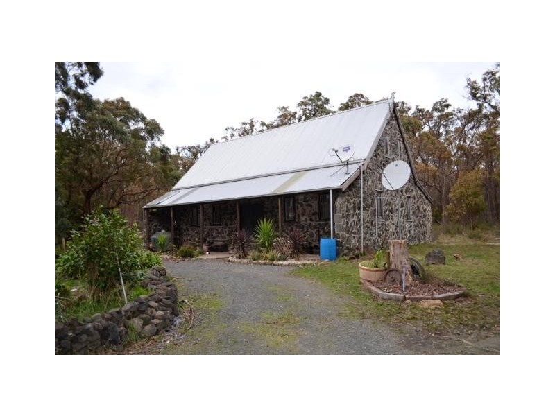 12 Stephen Street, Haddon VIC 3351