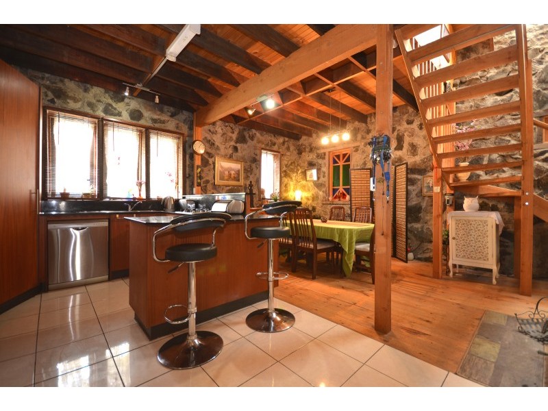 12 Stephen Street, Haddon VIC 3351