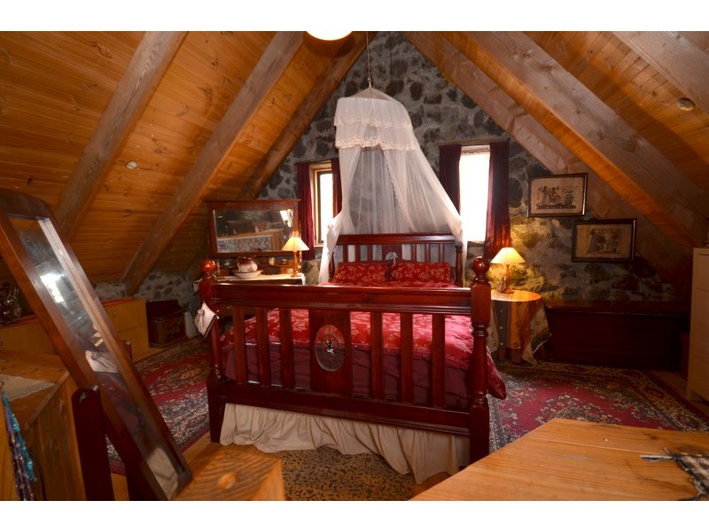 12 Stephen Street, Haddon VIC 3351