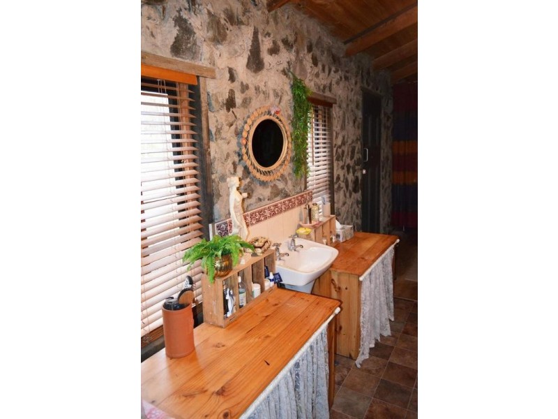 12 Stephen Street, Haddon VIC 3351