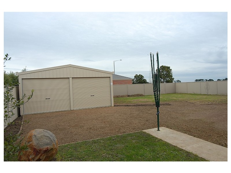 35 Dyson Drive, Alfredton VIC 3350