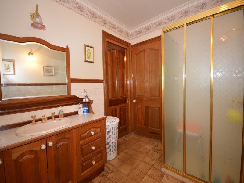 124 Finlay Street, Brown Hill VIC 3350