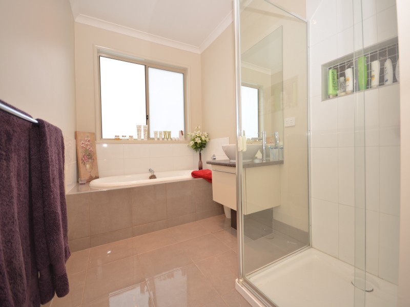 3 Carnaby Way, Canadian VIC 3350