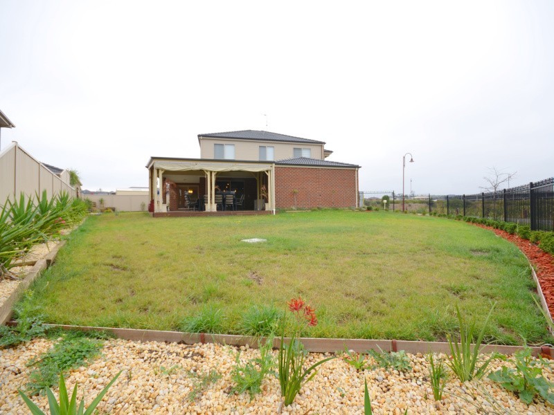 3 Carnaby Way, Canadian VIC 3350