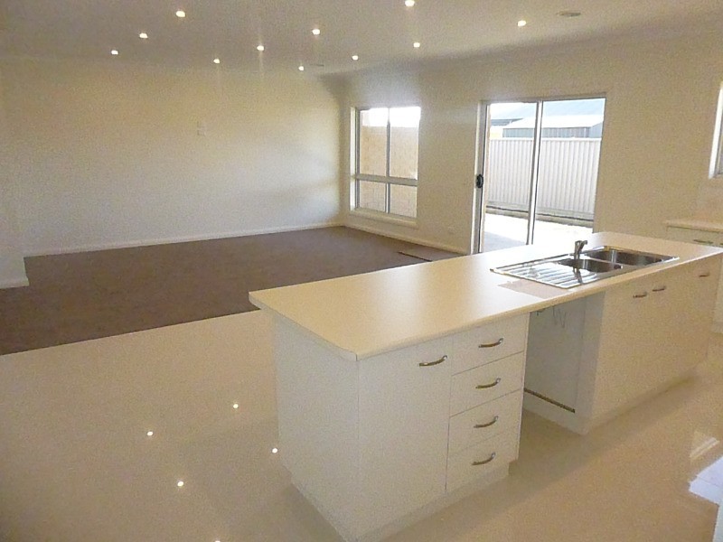 4 Countess Road, Delacombe VIC 3356