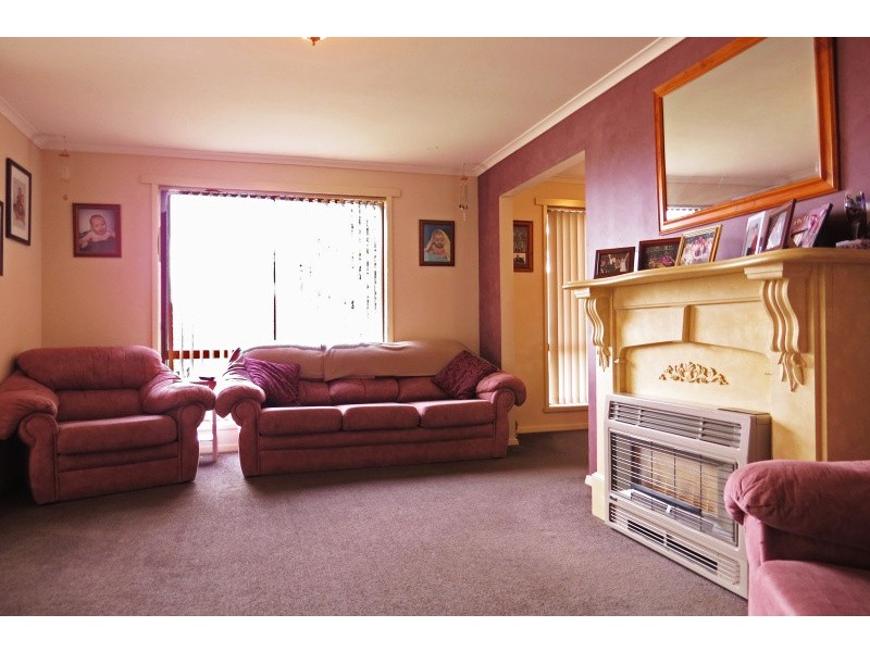 154 Learmonth Road, Wendouree VIC 3355