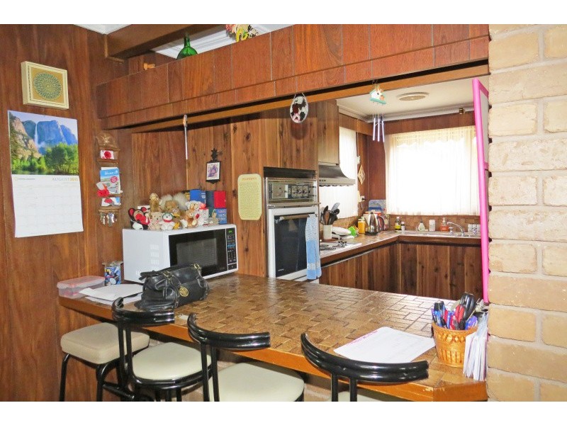 16 Goderic Street, Wendouree VIC 3355