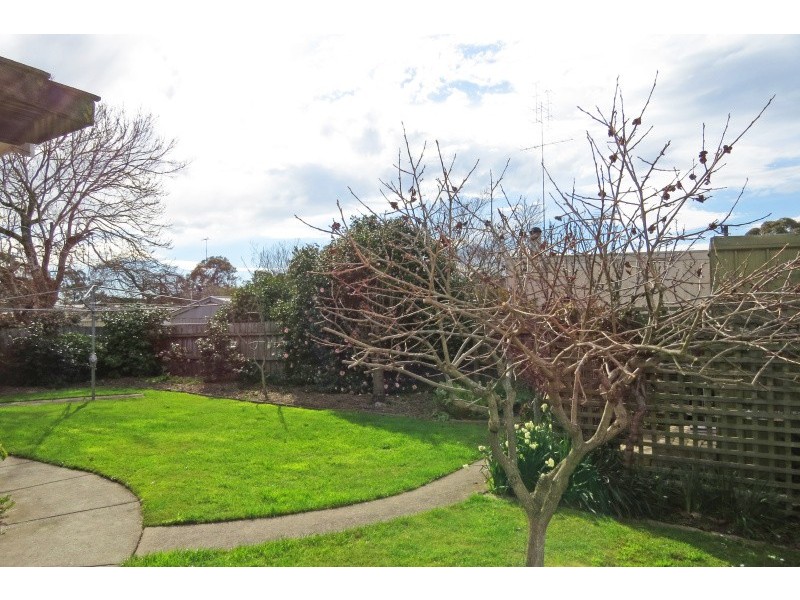 16 Goderic Street, Wendouree VIC 3355