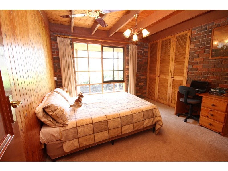 52 Kopkes Road, Haddon VIC 3351