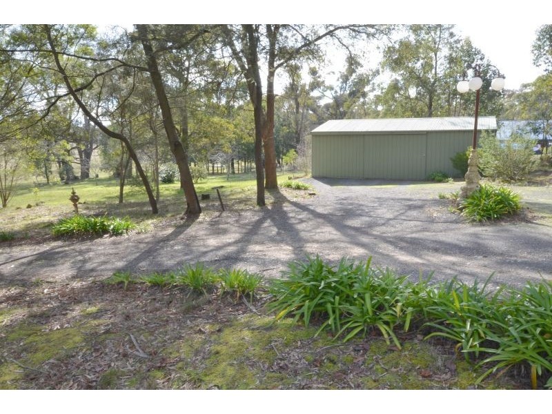 65 Laurence Drive, Snake Valley VIC 3351