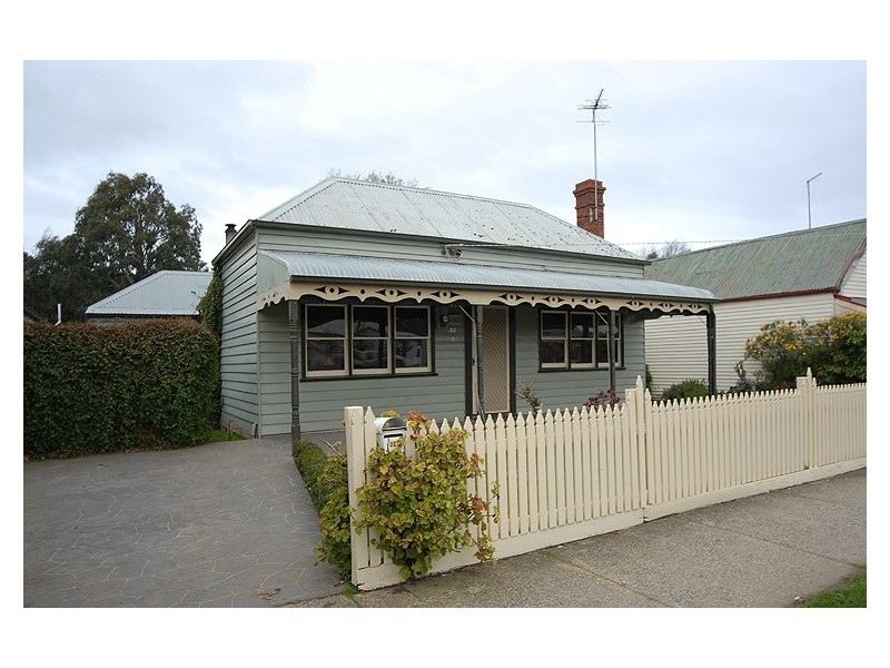 22 Albert Street, Creswick VIC 3363
