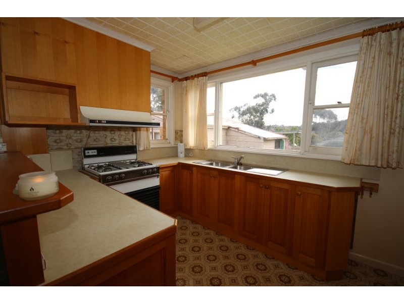 27 Water Street, Brown Hill VIC 3350