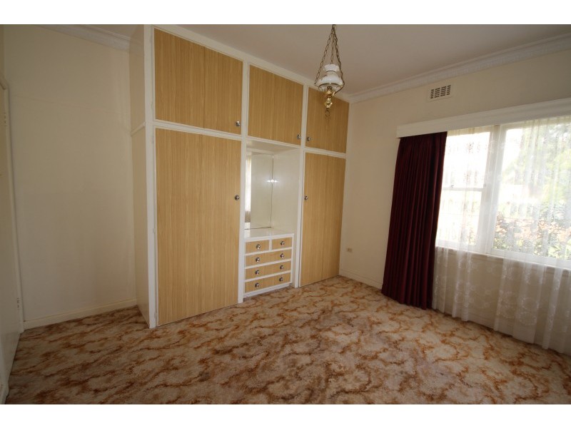 27 Water Street, Brown Hill VIC 3350