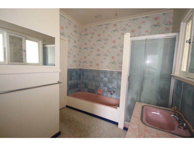 27 Water Street, Brown Hill VIC 3350