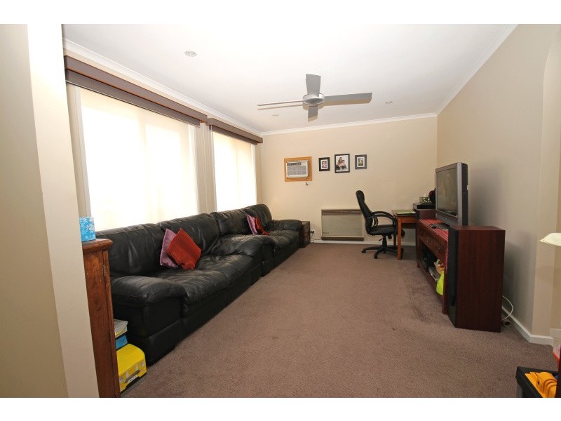 3 Dundas Street, Miners Rest VIC 3352