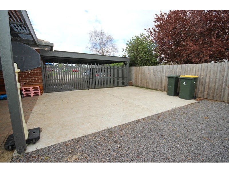 3 Dundas Street, Miners Rest VIC 3352