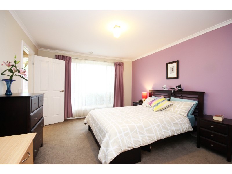 107 Birdwood Avenue, Sebastopol VIC 3356