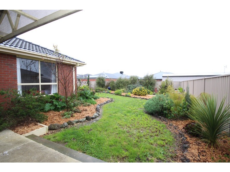 107 Birdwood Avenue, Sebastopol VIC 3356