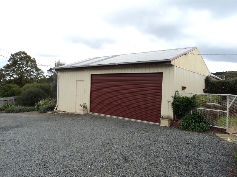 1 Daylesford Road, Brown Hill VIC 3350