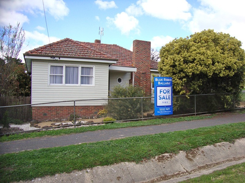 17 Service Street, Clunes VIC 3370