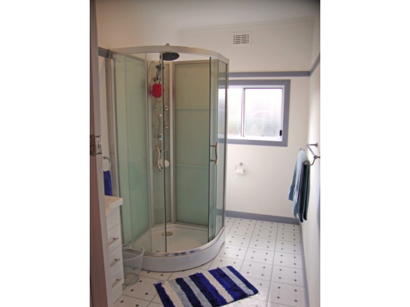 17 Service Street, Clunes VIC 3370