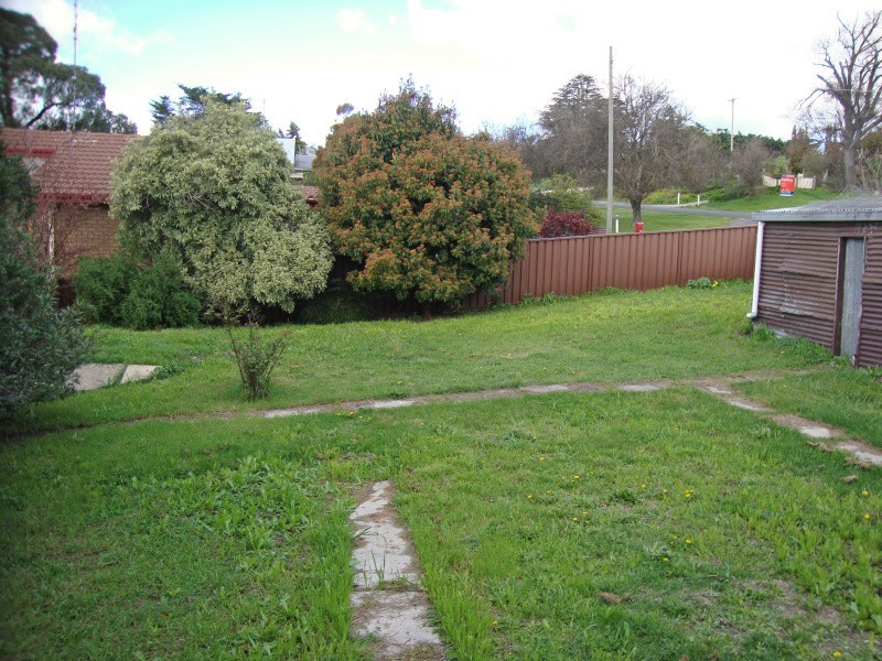 17 Service Street, Clunes VIC 3370