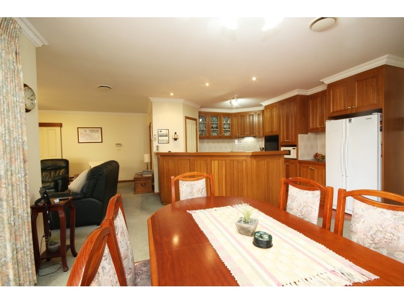 106 Bogong Avenue, Invermay Park VIC 3350