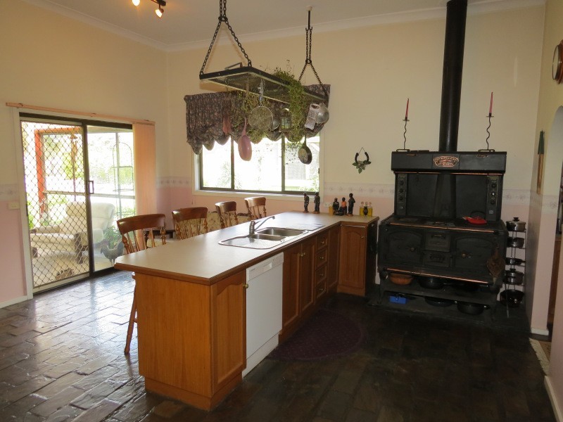 2029 Glenelg Highway, Scarsdale VIC 3351
