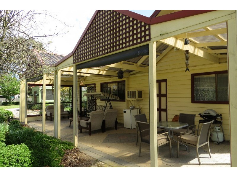 2029 Glenelg Highway, Scarsdale VIC 3351