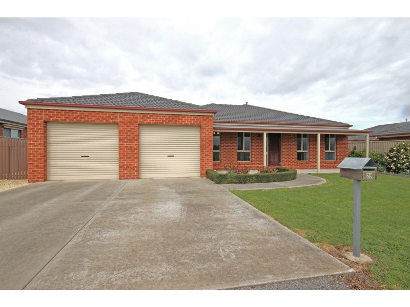 29 Clarke Street, Miners Rest VIC 3352