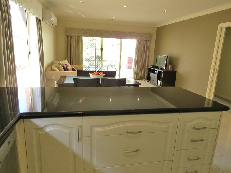 27 Munro Street, Alfredton VIC 3350