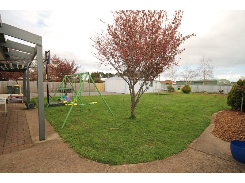 3 Dundas Street, Miners Rest VIC 3352