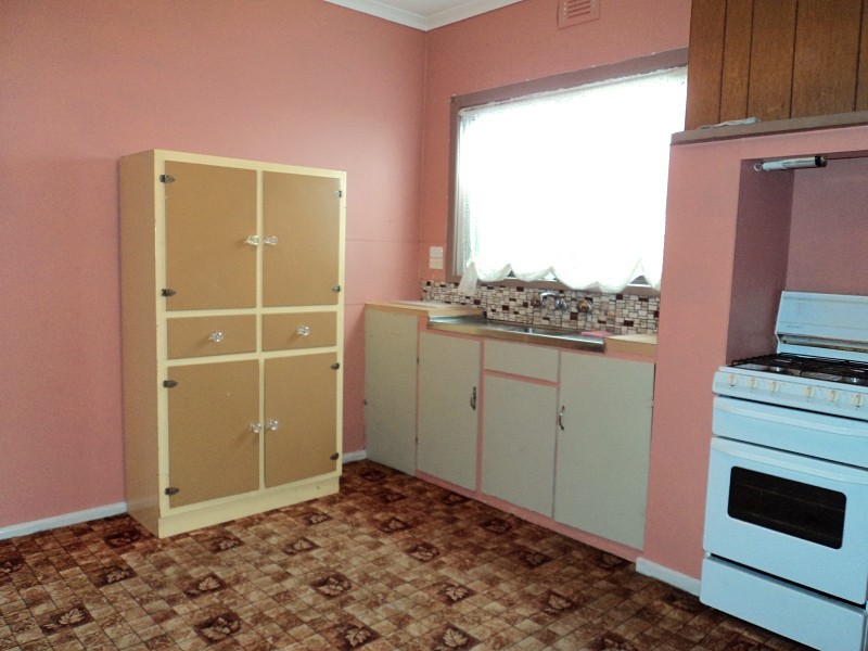 24 Wall Street, Sebastopol VIC 3356