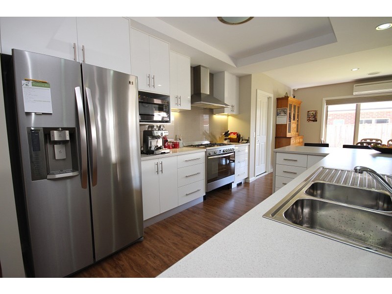 11 Trezise Lane, Mount Clear VIC 3350