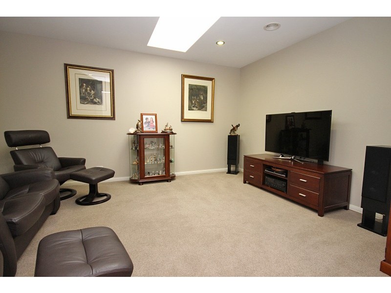 11 Trezise Lane, Mount Clear VIC 3350