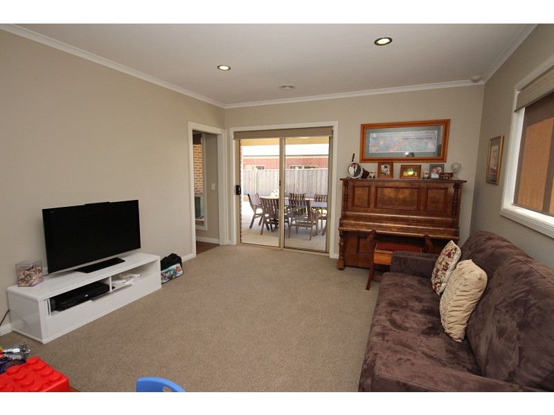 11 Trezise Lane, Mount Clear VIC 3350