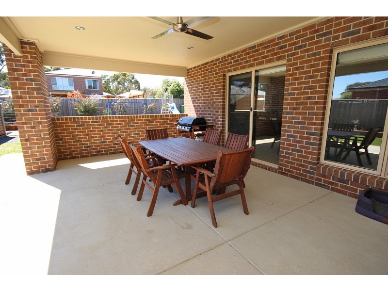 11 Trezise Lane, Mount Clear VIC 3350