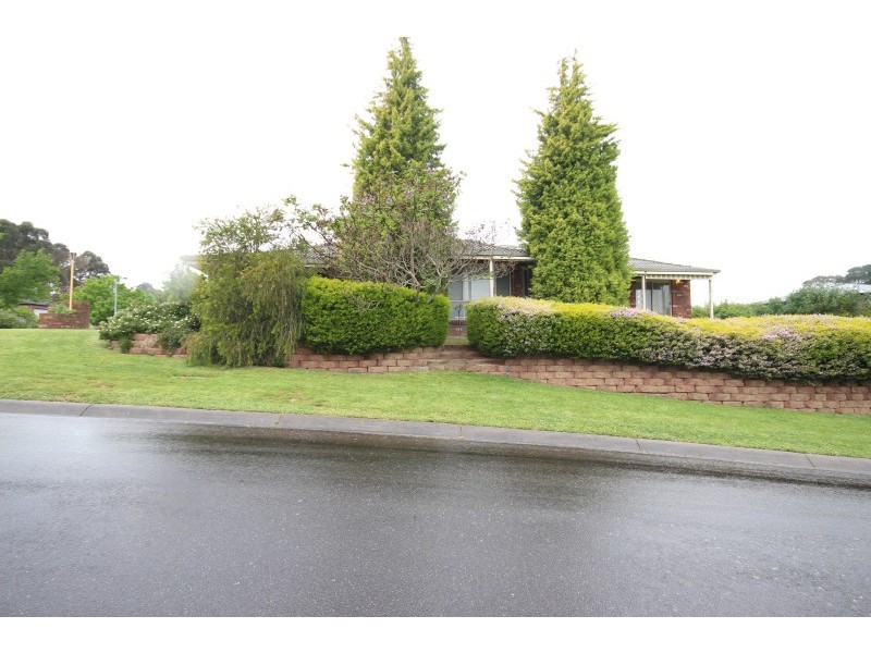 12 Panorama Drive, Black Hill VIC 3350