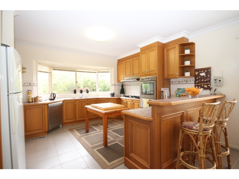 12 Panorama Drive, Black Hill VIC 3350